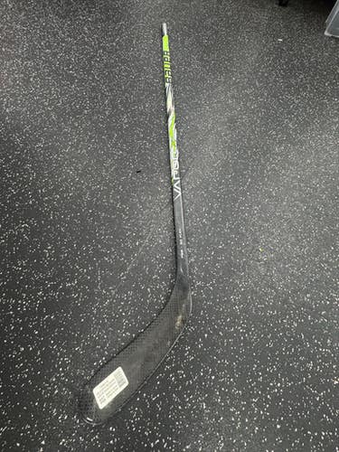Used Bauer VAPOR X 3.0 GRIPTAC Junior One Piece Right 50 Flex 11849-S000030038
