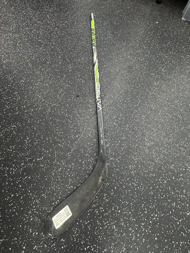 Used Bauer VAPOR X 3.0 GRIPTAC Junior One Piece Right 50 Flex 11849-S000030038