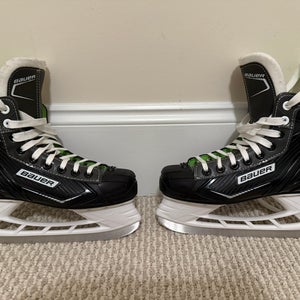 2021 Bauer Hockey Skates Regular Width  Size 5 (Used)