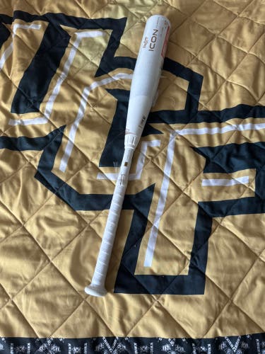 New In Wrapper Rawlings ICON 27/17