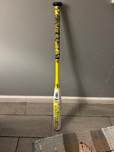 2022 Miken Freak 23 Maxload Composite Bat (-9) 25 oz 34" (Used)