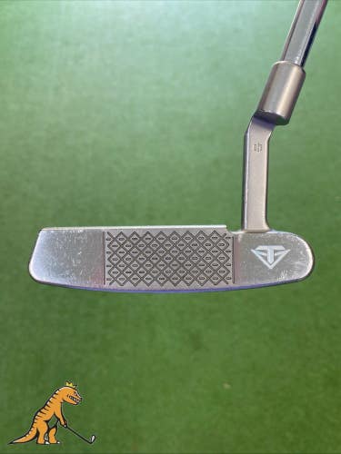 Used RH Odyssey Toulon Garage Austin 34 Blade Putter