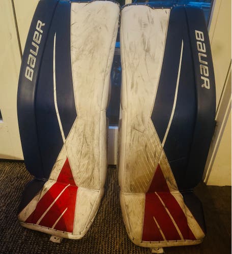 Medium  Bauer Supreme 3S Goalie Leg Pads (Used)