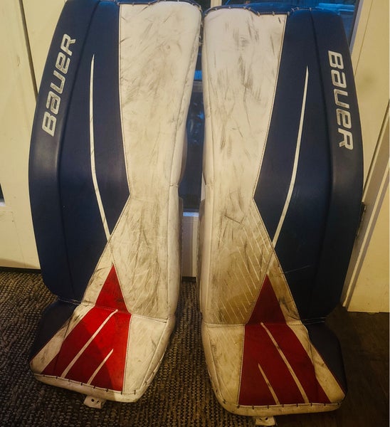 Medium  Bauer Supreme 3S Goalie Leg Pads (Used)