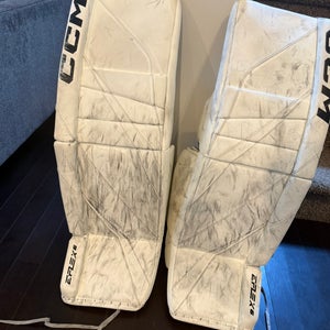 35"  2023 CCM Eflex 6 Goalie Leg Pads (Used)