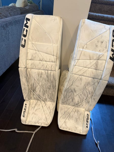 35"  2023 CCM Eflex 6 Goalie Leg Pads (Used)