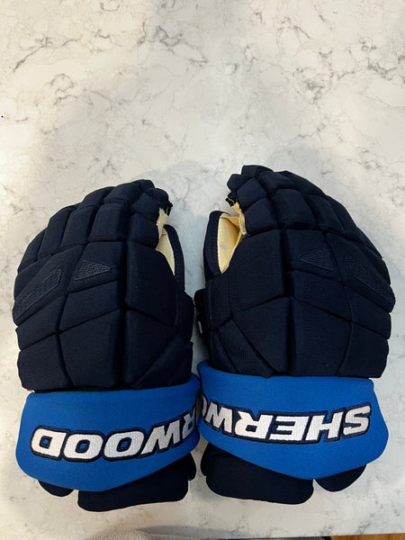 Sherwood Rekker Legend Pro Gloves - 14” - Winnipeg Jets