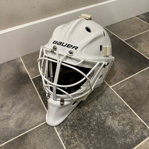 Bauer Pro Department 960 Non Certified Senior Goalie Mask - Medium (New)