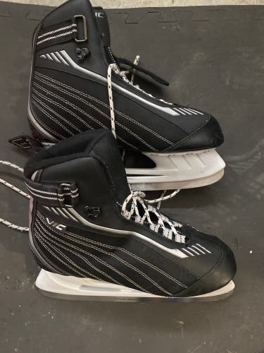 VIC Hockey Mens Skates