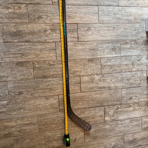 Youth Bauer Twitch Left Hand Hockey Stick P28 (Used)