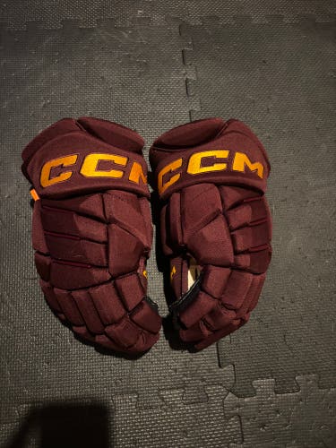 Minnesota Gophers CCM Jetspeed Gloves, 14