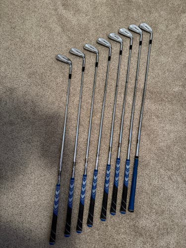 Men's Mizuno MP 69 Right Handed Iron Set Stiff Flex  Steel Shaft (Used)