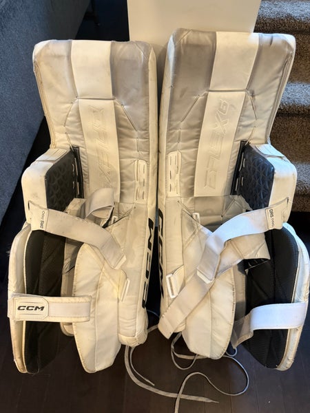 35"  2022 CCM Eflex 6 Regular Goalie Full Set (Used)