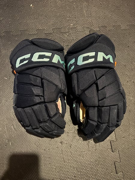Seattle Kraken CCM Jetspeed Gloves, 14