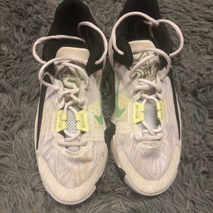 Men's Size M 6.5 (W 7.5) Nike Shoes (New)