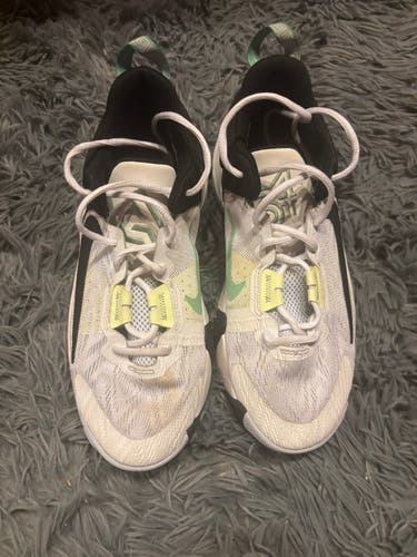 Men's Size M 6.5 (W 7.5) Nike Shoes (New)