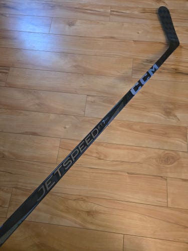 CCM Jetspeed FT7 Pro: Left 85 Flex P90M Curve