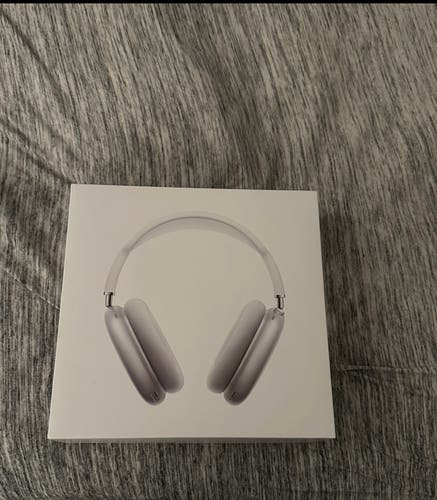 Silver AirPods Max