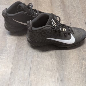 Black Men's Size M 7.5 (W 8.5) Adult Nike Molded Cleats (Used)
