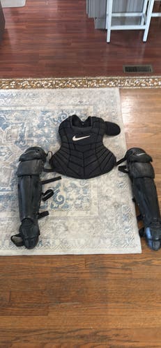 Nike Diamond Elite Catcher's Set (Used)