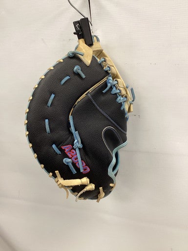 Used Wilson A2000 PRO-STOCK 1679 BB/SB First Base RH Throw Black 12 1/2" 11851-S000035513