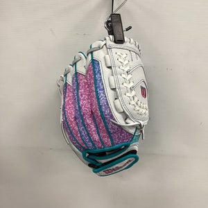 NEW Wilson FLASH RH Throw Fastpitch Gloves White 11" 11851-S000035508