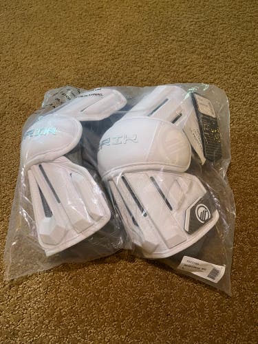 Maverick max Arm guards