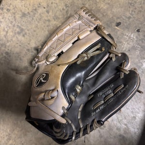 Rawlings RH Pitcher's Heart of the Hide Baseball Glove 12" (Used)
