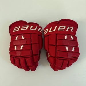 Used Red Bauer Nexus N2900 Gloves Size 12"