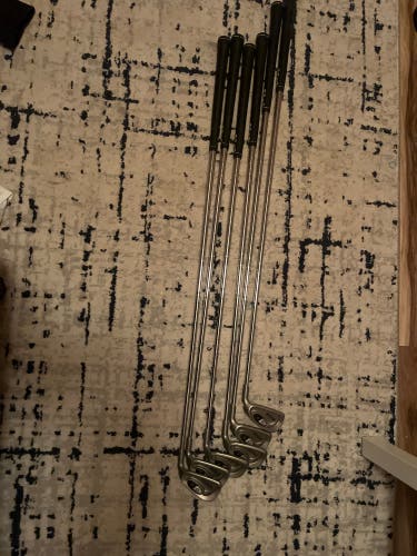 Men's 2007 Ping 4 iron i3 + Right Handed Stiff Flex Steel Shaft (Used)