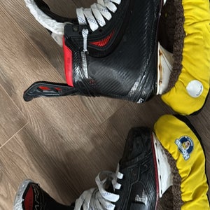 Bauer Vapor 3X Pro Hockey Skates  7 (Used)