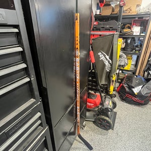 Senior Easton Synergy Si-Core Left Hand Hockey Stick   (Used)