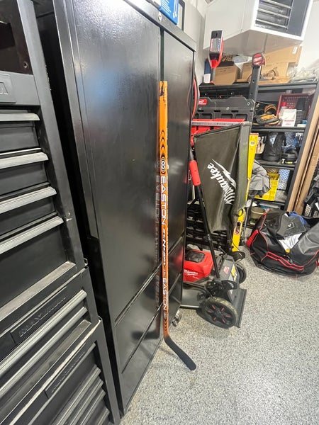 Senior Easton Synergy Si-Core Left Hand Hockey Stick   (Used)