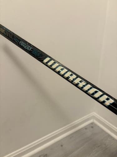Warrior Villain Lacrosse Shaft