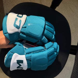 CCM HGQL Gloves 14" Pro Stock (New)