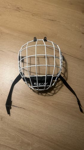 Large  CCM FM580 Full Cage (Used)