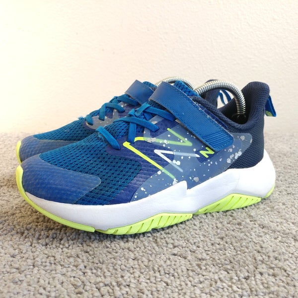 New Balance Rave Run V2 Bungee Lace Sneakers Boys Size 3.5Y Running Shoes Blue