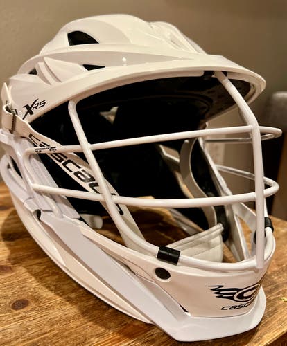 NEW Cascade XRS Lacrosse Helmet – Triple Liner Tech | Elite Protection