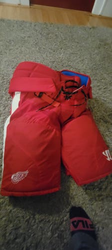Senior Medium Warrior Pro Series Hockey Pants Pro Stock (New)