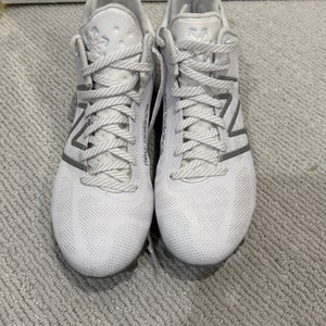 White Men's Size M 11.5 (W 12.5) Adult New Balance Mid Top Freeze 4.0 Molded Cleats (Used)