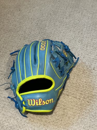 Wilson RH Infield A2000 1786 Baseball Glove 11.5" (New)