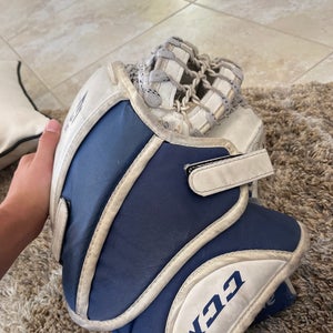 CCM Extreme Flex Pro Full Right Pro Stock (Used)