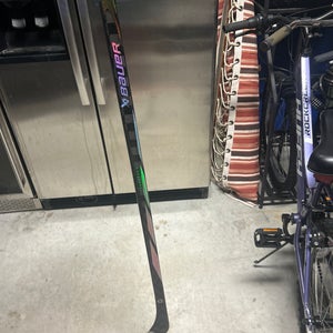 Intermediate Bauer Proto-R Right Handed Hockey Stick P28 Pro Stock (Used)
