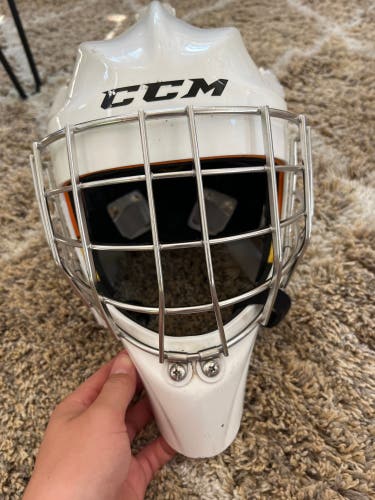 Junior 2020 CCM 1.9 Goalie Mask Pro Stock (Used)