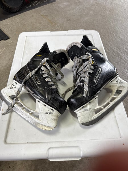 Bauer Supreme 160 Hockey Skates Regular Width Size 1 (Used)