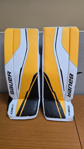 Bauer GSX (2023 Model) JR Medium Goalie Leg Pads (Used)