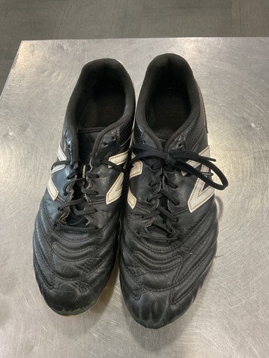 Used New Balance Soccer Cleats Black Senior 10.5 11614-S000218366