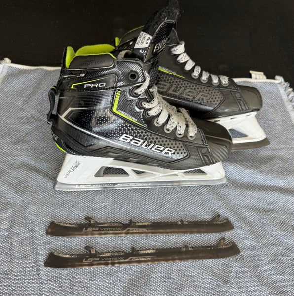 Bauer Pro Goalie Skates Size 4.5 Fit 3 + 2nd Set Of Blades
