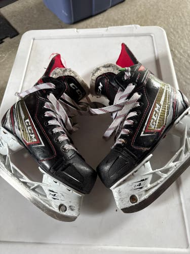 CCM JetSpeed FT460 Hockey Skates Size 1 (Used)