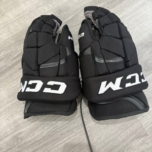 CCM HG12 Gloves 14" Pro Stock (Used)